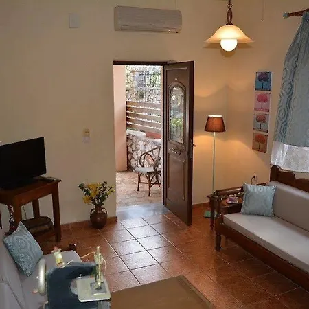 Elianthos 3*
